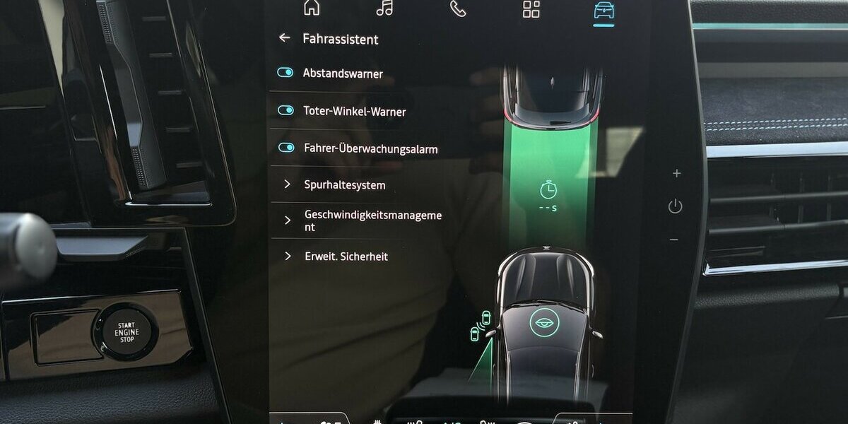 Renault Austral Iconic Esprit Alpine 360°/CARPLAY/NAVI 45.964 km 24.800 &euro; Villingen-Schwenningen 78054