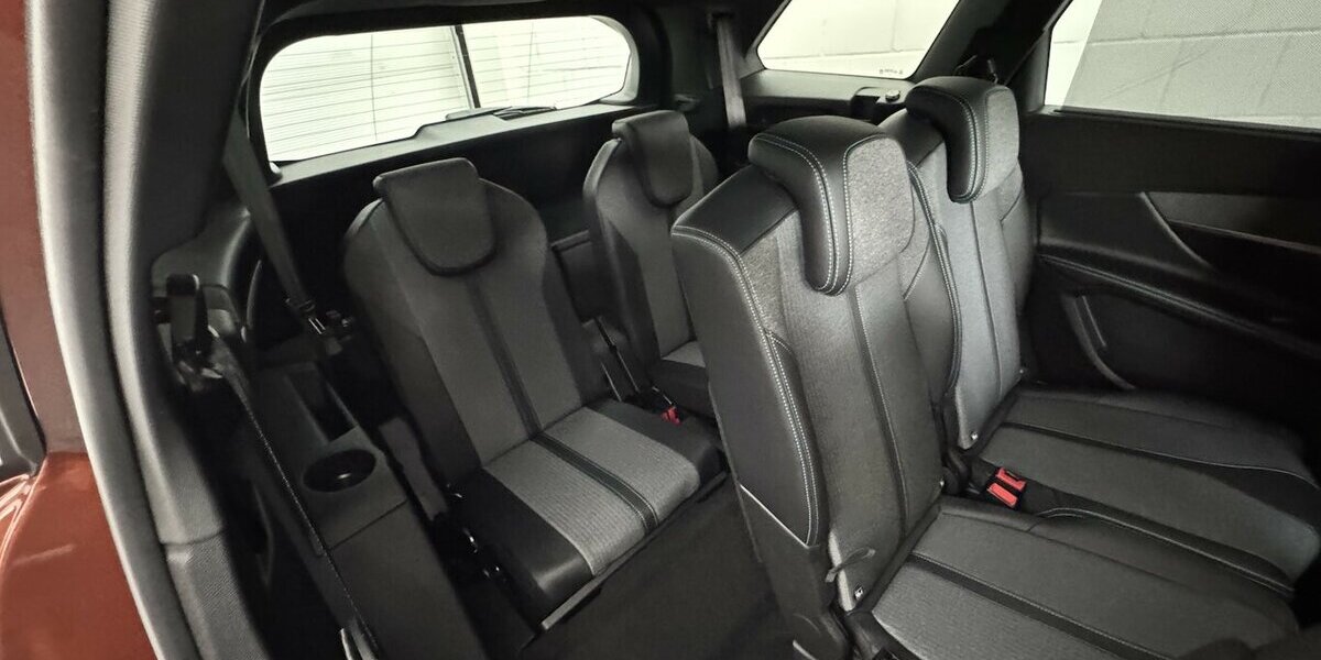 Peugeot 5008 Puretech 130 Allure 1.Hand 7 Sitze Carplay 23.100 km 23.890 &euro; Lich 35423
