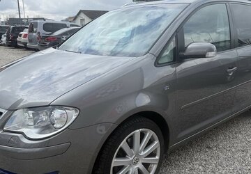 VW Touran 2.0 TDI DSG R-Line Edition Xenon Navi 223.500 km 7.500 &euro; Altdorf 84032