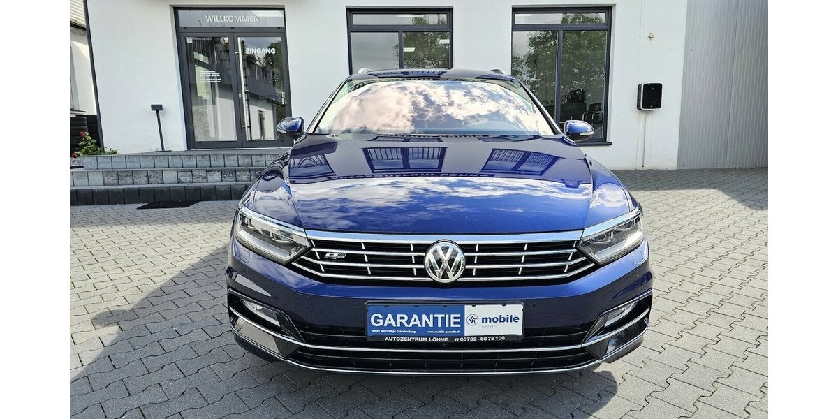 VW Passat Variant 2.0 TDI R-Line 4M Highline 360° 128.350 km 20.990 &euro; Löhne 32584