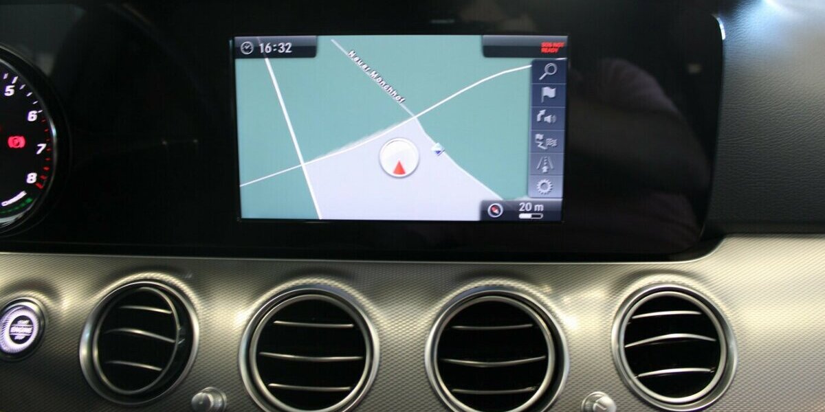Mercedes-Benz E 300 e 9G-TRONIC Avantgarde 86.739 km 25.780 &euro; Euskirchen 53881
