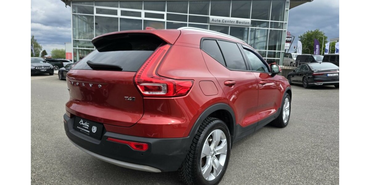 Volvo XC40 T4 MOMENTUM AWD/KLIMA/LEDER/ PRO-PAKET/LED 52.808 km 23.900 &euro; Villingen-Schwenningen 78054