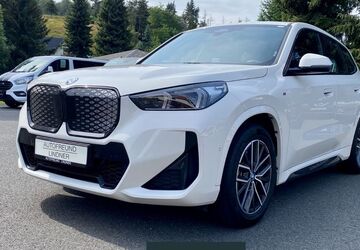 BMW iX1 30.500 km 39.980 &euro; Bad Gottleuba-Berggießhübel / Bahra 01816