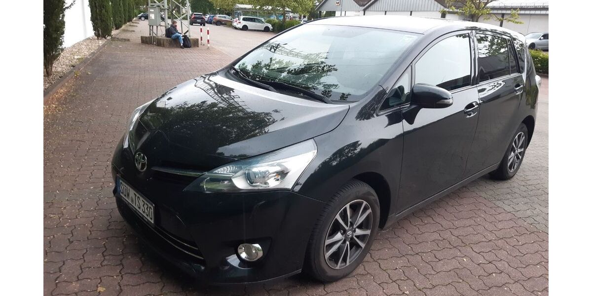 Toyota Verso 108.000 km 10.300 &euro; Eusserthal 76857