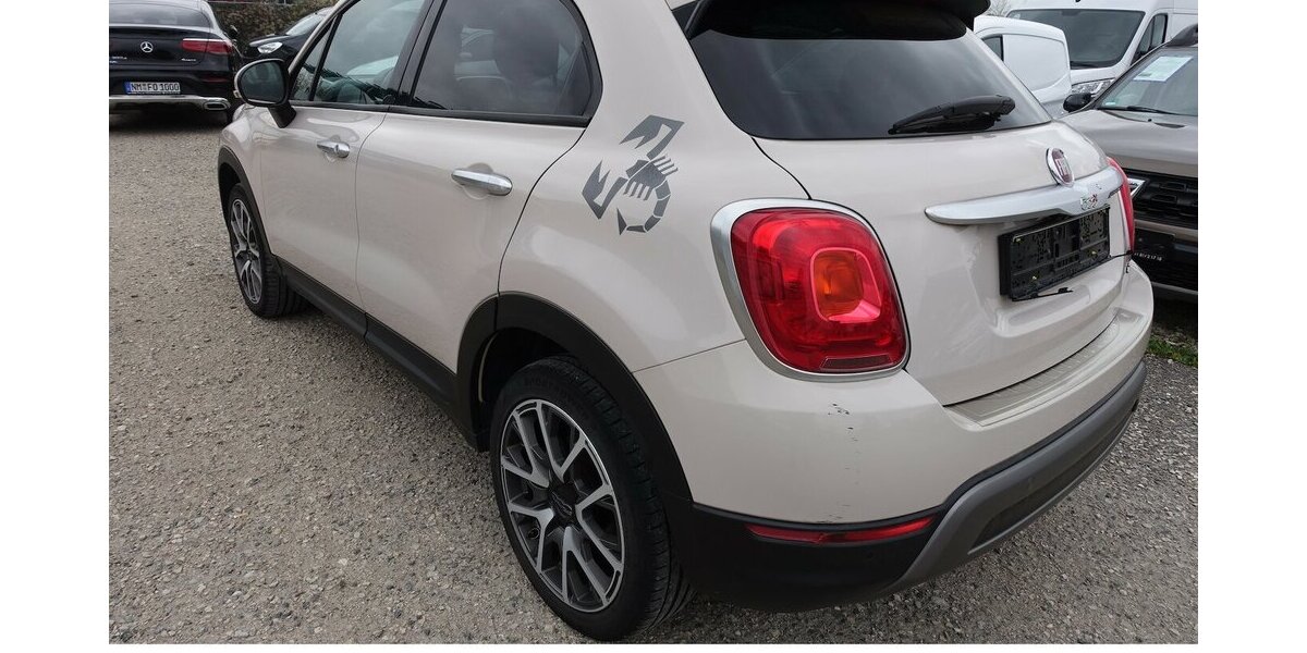 Fiat 500X Cross Plus Allrad Kamera PDC Alu 18´´ 214.000 km 7.950 &euro; Neumarkt/OPf 92318