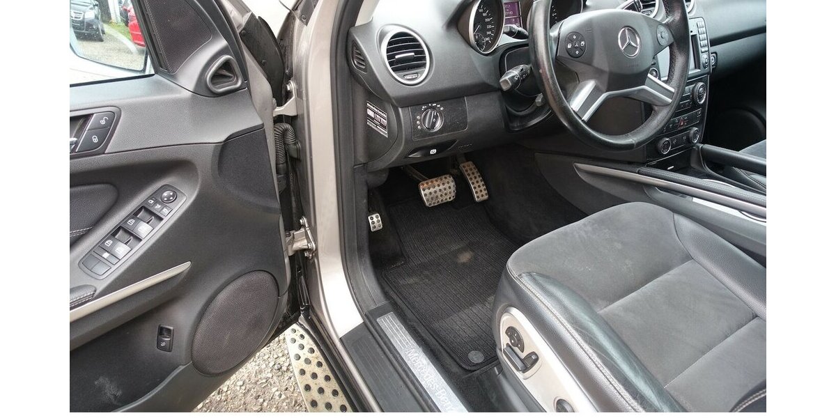 Mercedes-Benz ML 320 CDI Bi-Xenon Sportp. AHK 8x Alu eGHSD Memor 303.200 km 7.950 &euro; Neumarkt/OPf 92318