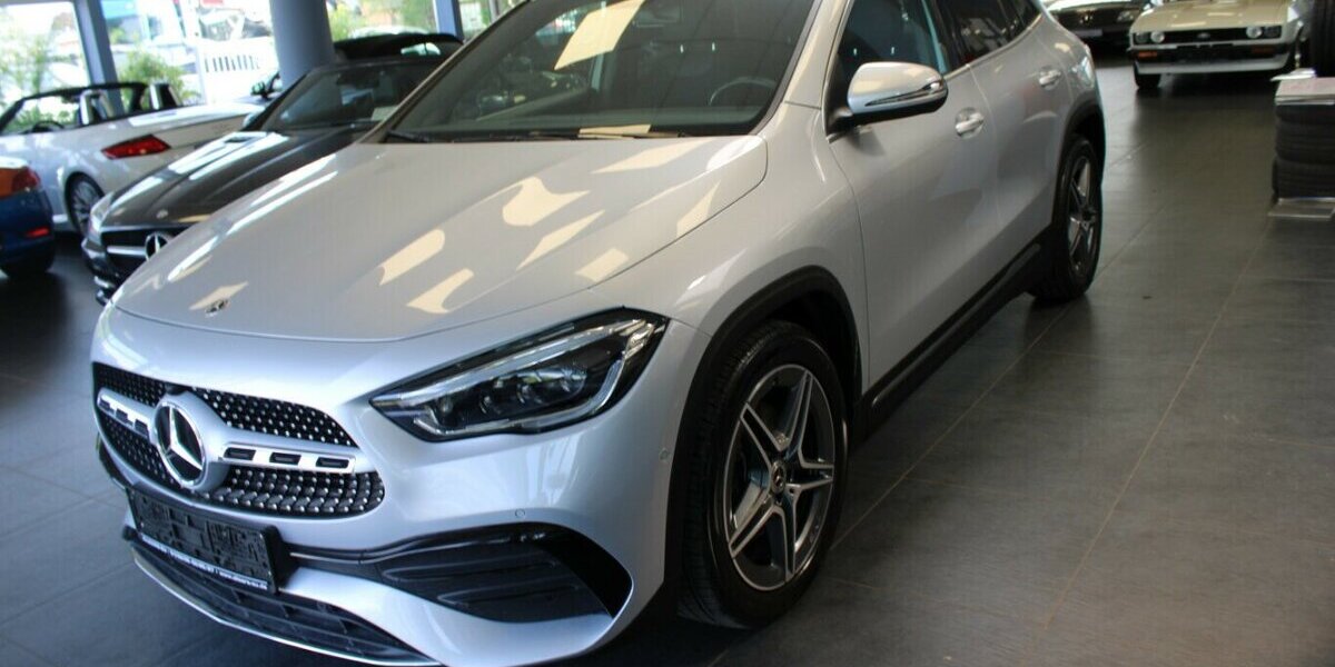 Mercedes-Benz GLA 200 D 8G-DCT AMG Line 75.607 km 32.980 &euro; Euskirchen 53881