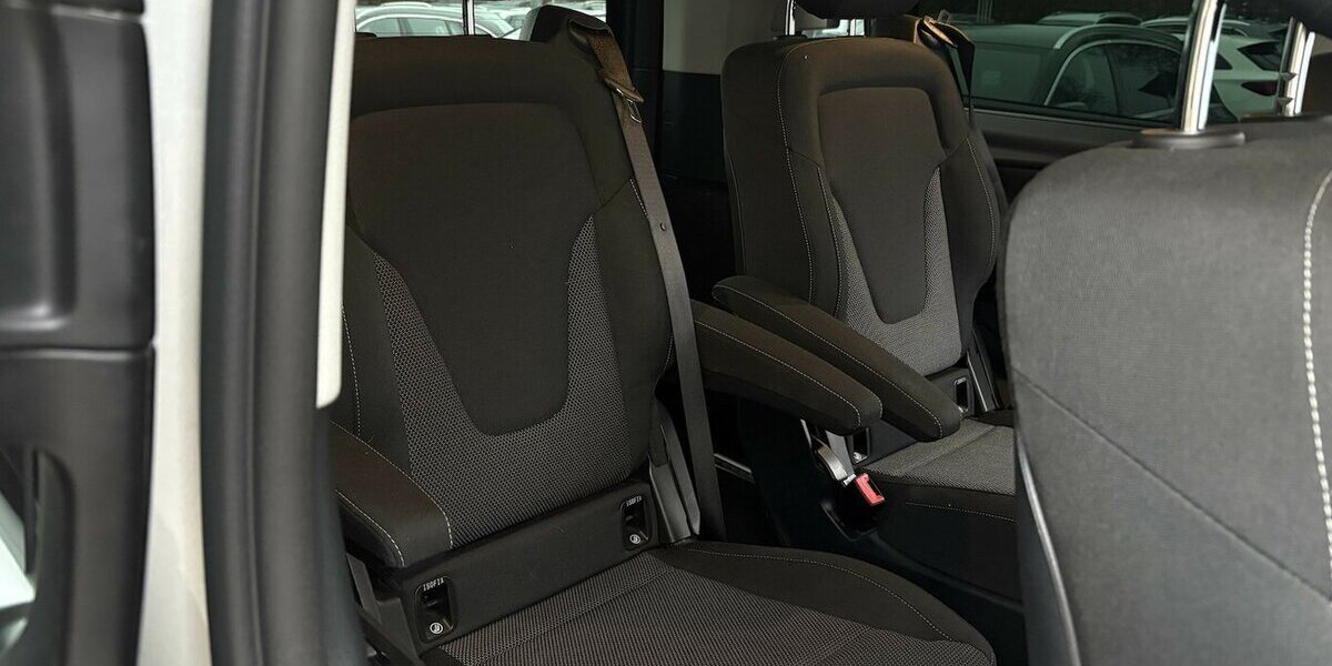 Mercedes-Benz V 250 D Lang Edition STANDHZ/SHZ/NAVI/KAMERA/AHK 118.803 km 35.900 &euro; Villingen-Schwenningen 78054