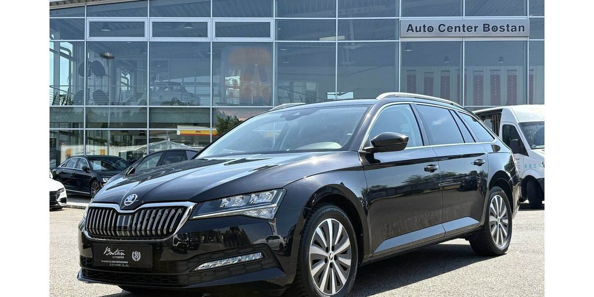 Skoda Superb 2.0 TDI Ambition KAMERA/NAVI/CARPLAY/DSG 52.484 km 25.800 &euro; Villingen-Schwenningen 78054