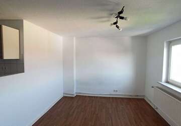 Wohnung Lübeck Sankt Lorenz Süd - 1 Zimmer, 28 m&sup2;, 350&euro; | Angebot:27316306
