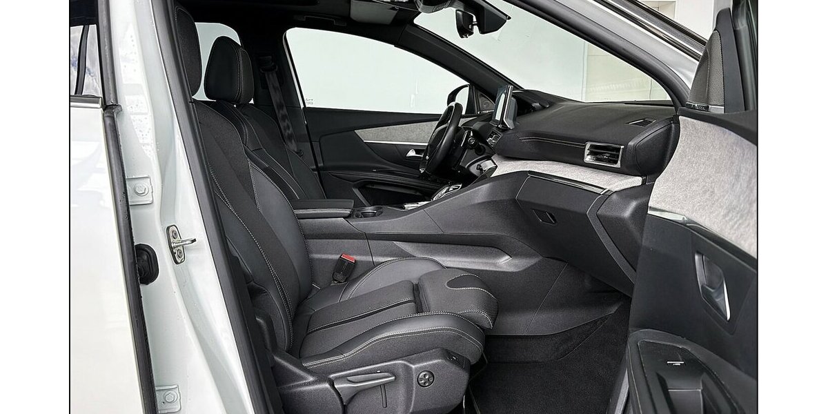 Peugeot 3008 Hybrid GT Pano Memory LED Kamera Assist 56.000 km 21.499 &euro; Stade 21682