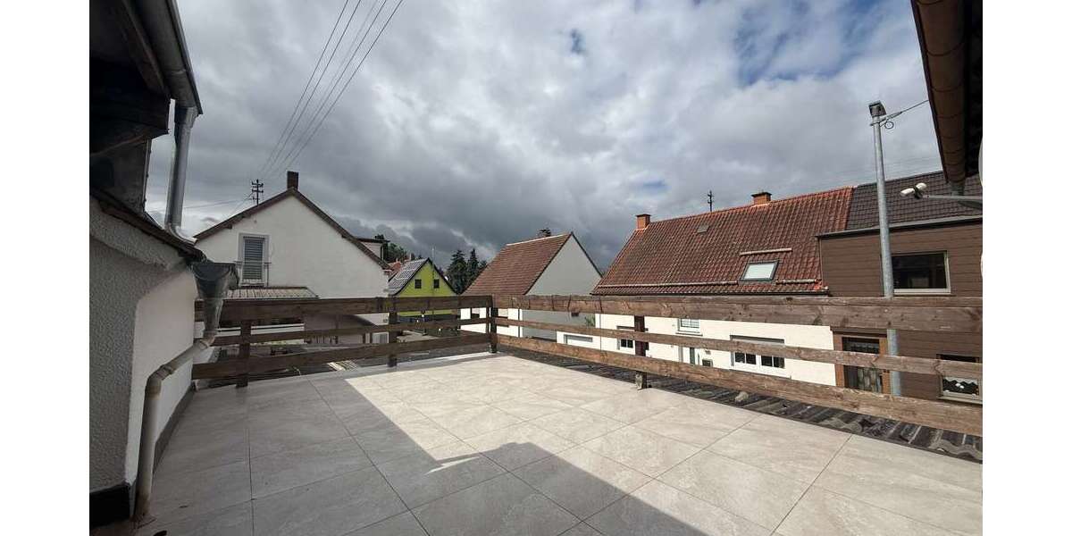 Großzügige 4-Zimmer-Wohnung mit großer Terrasse in Bexbach - Terrassenwohnung Bexbach | Angebot:27271162