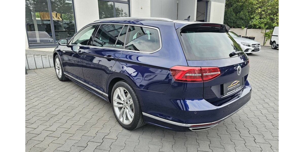 VW Passat Variant 2.0 TDI R-Line 4M Highline 360° 128.350 km 20.990 &euro; Löhne 32584