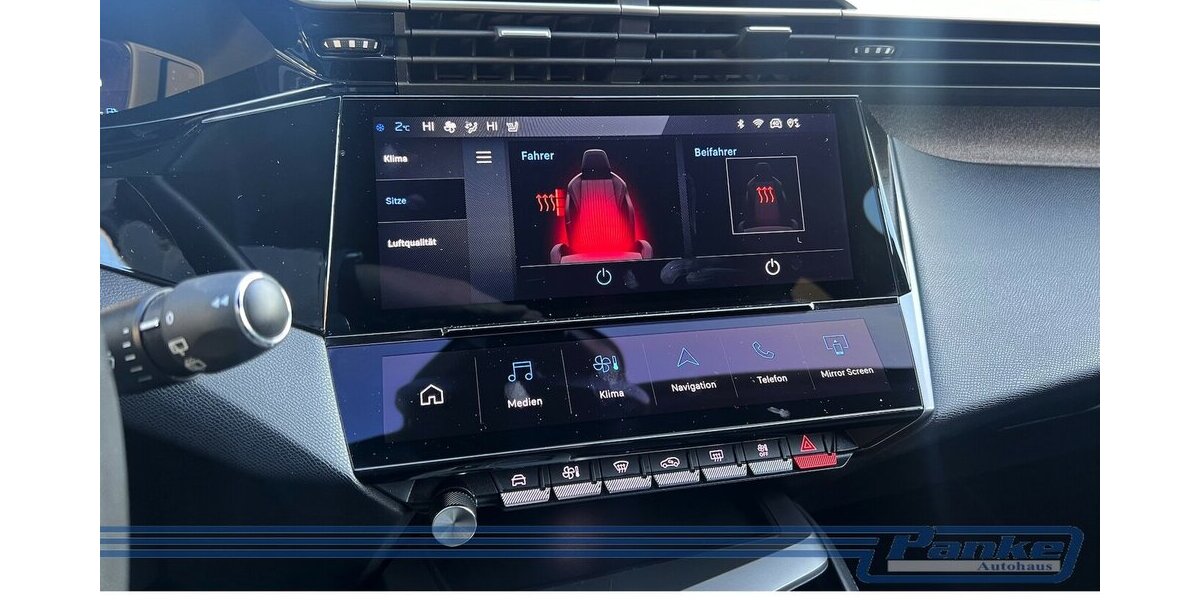 Peugeot 308 Allure EAT8*NAV*Carplay*LED*360°*Cockpit 150.000 km 14.990 &euro; Berlin 13187