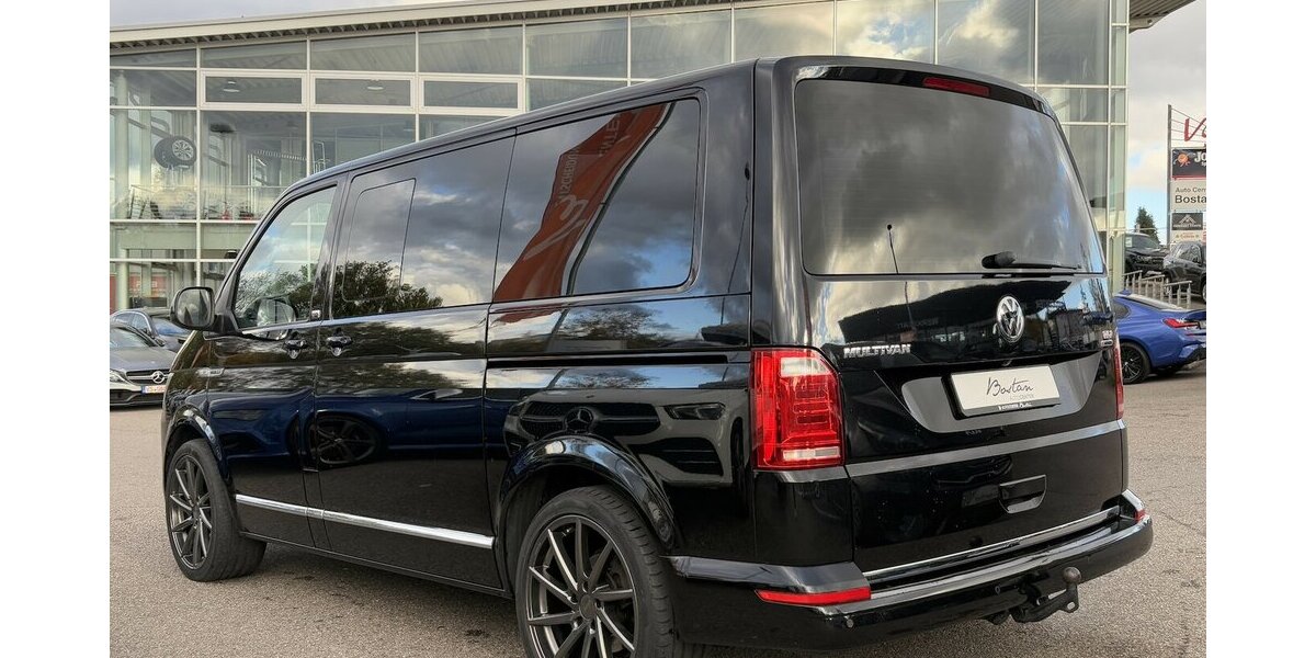 VW T6 Multivan GENERATION SIX/4x4/KAMERA/7-SITZER 231.260 km 24.900 &euro; Villingen-Schwenningen 78054
