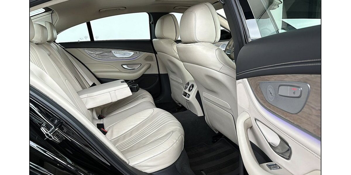 Mercedes-Benz CLS 400 d 4Matic AMG GSD TV Burmester Sitzklima 135.000 km 38.499 &euro; Stade 21682