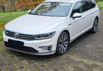 VW Passat Variant 142.000 km 17.195 &euro; Herford 32049
