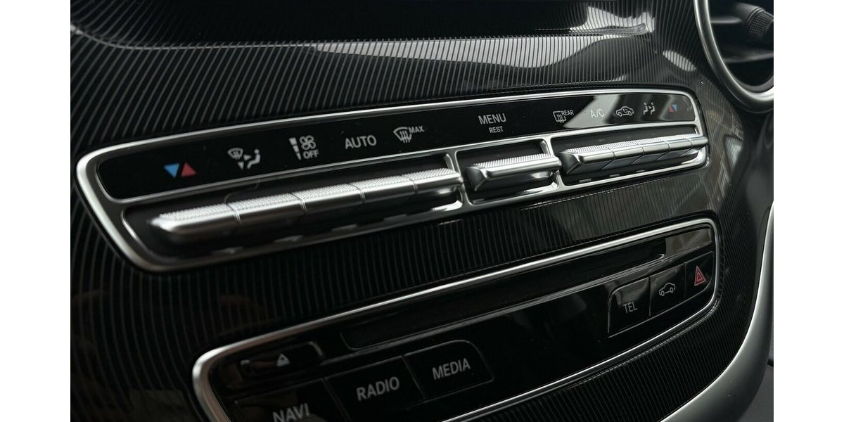 Mercedes-Benz V 250 D Lang Edition STANDHZ/SHZ/NAVI/KAMERA/AHK 118.803 km 35.900 &euro; Villingen-Schwenningen 78054