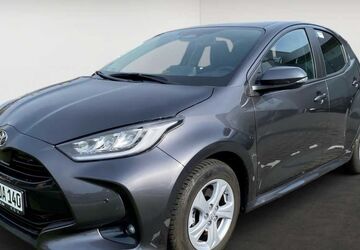 Toyota Yaris 8.000 km 29.590 &euro; Darmstadt 64293