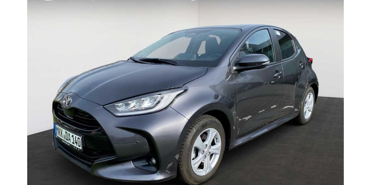 Toyota Yaris 8.000 km 29.590 &euro; Darmstadt 64293