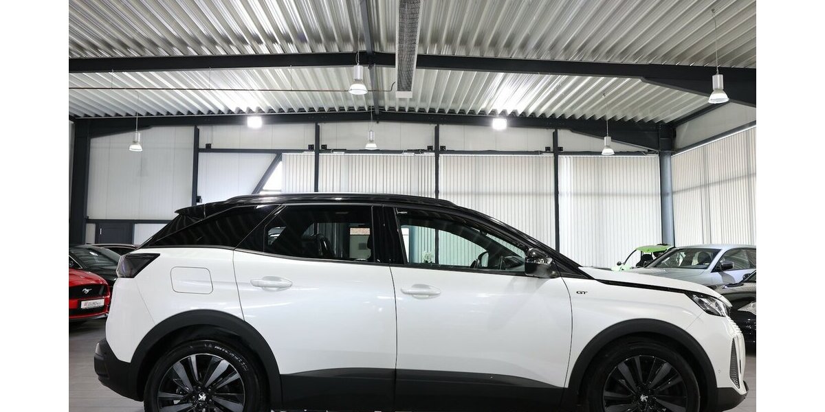 Peugeot 3008 BLUE-HDI GT-SPORT / WHITE & BLACK / SCHÖN 56.000 km 21.777 &euro; Hamm 59077