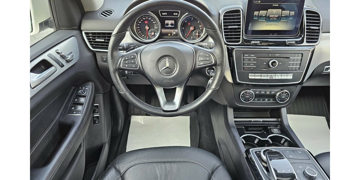 Mercedes-Benz GLE 350 d 4Matic LEDER NAVI AHK LED AUS 2.HAND 139.991 km 31.490 &euro; Löhne 32584