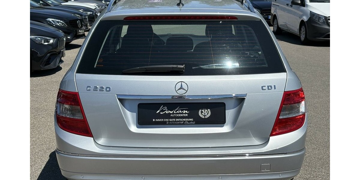 Mercedes-Benz C 220 CDI BlueEfficiency SCHIEBEDACH/NAVI/SHZ 132.163 km 12.900 &euro; Villingen-Schwenningen 78054