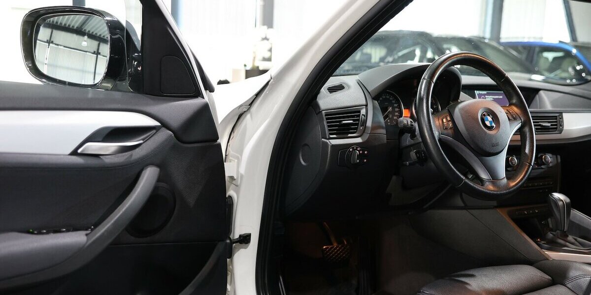 BMW X1 xDrive 25i BUSINESS SPORT SHADOW / PANORAMA / 115.000 km 11.777 &euro; Hamm 59077