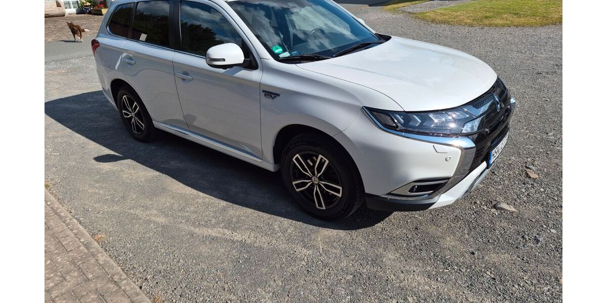Mitsubishi Plug-in Hybrid Outlander 116.000 km 20.000 &euro; Eslohe 59888
