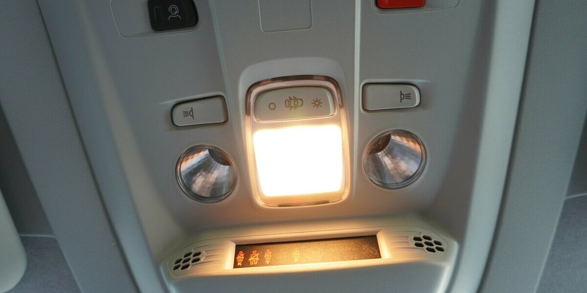 Fiat Doblo Maxi Kombi 130 Automatik / 7-Sitzer / Navi 19.037 km 26.775 &euro; Münchenbernsdorf 07589