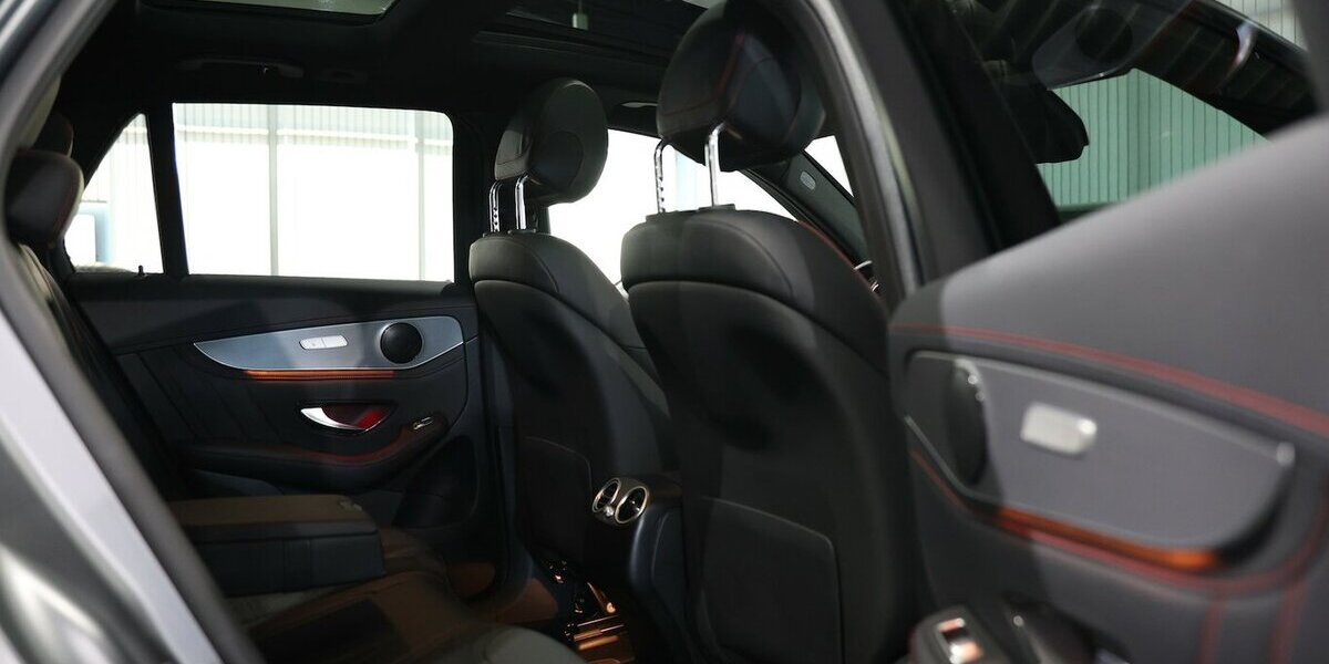 Mercedes-Benz GLC 220 d 4Matic AMG-LINE-PLUS MATT / PANORAMA 26.000 km 48.777 &euro; Hamm 59077