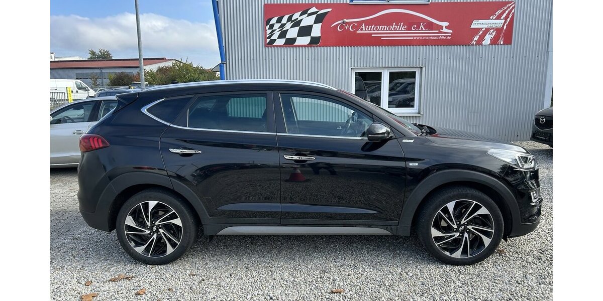 Hyundai Tucson 2.0 CRDi Automatik 4WD Premium Navi AHK 191.900 km 14.990 &euro; Altdorf 84032