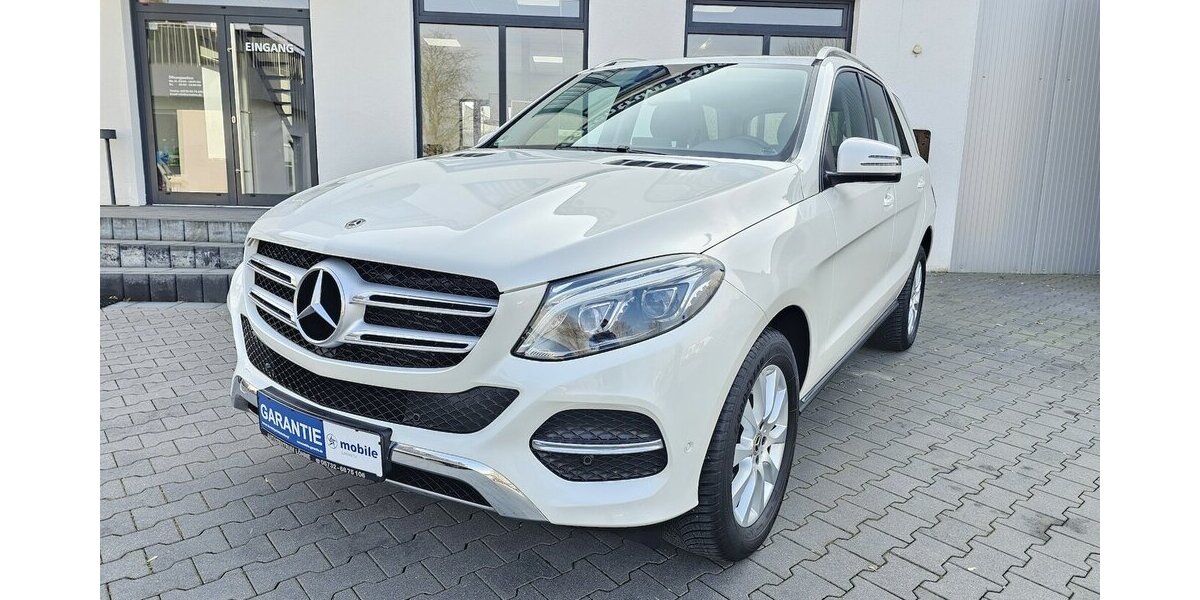 Mercedes-Benz GLE 350 d 4Matic LEDER NAVI AHK LED AUS 2.HAND 139.991 km 31.490 &euro; Löhne 32584