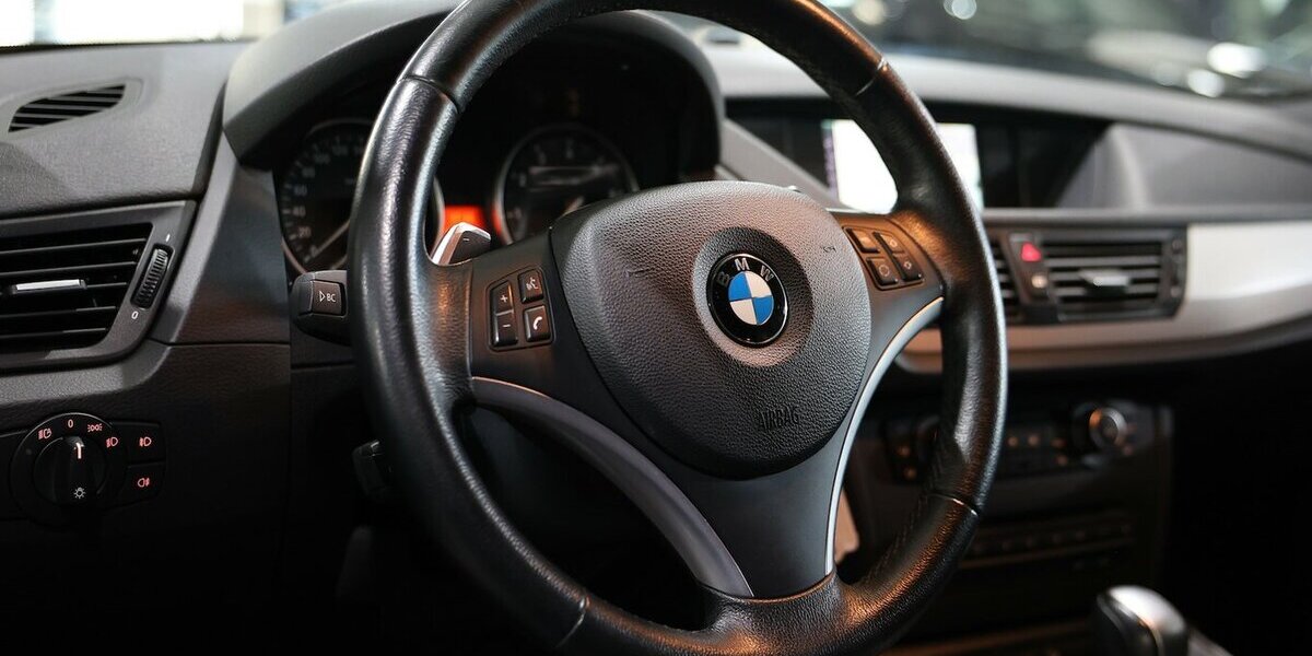 BMW X1 xDrive 25i BUSINESS SPORT SHADOW / PANORAMA / 115.000 km 11.777 &euro; Hamm 59077