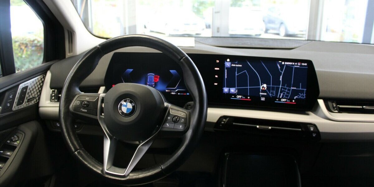 BMW 218 218d Active Tourer Aut. 89.998 km 21.980 &euro; Euskirchen 53881