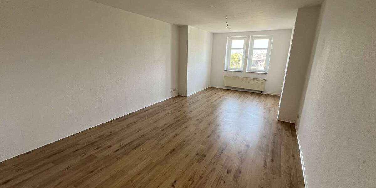 Etagenwohnung Gera Ostviertel - 4 Zimmer, 114 m&sup2;, 742&euro; | Angebot:27291755
