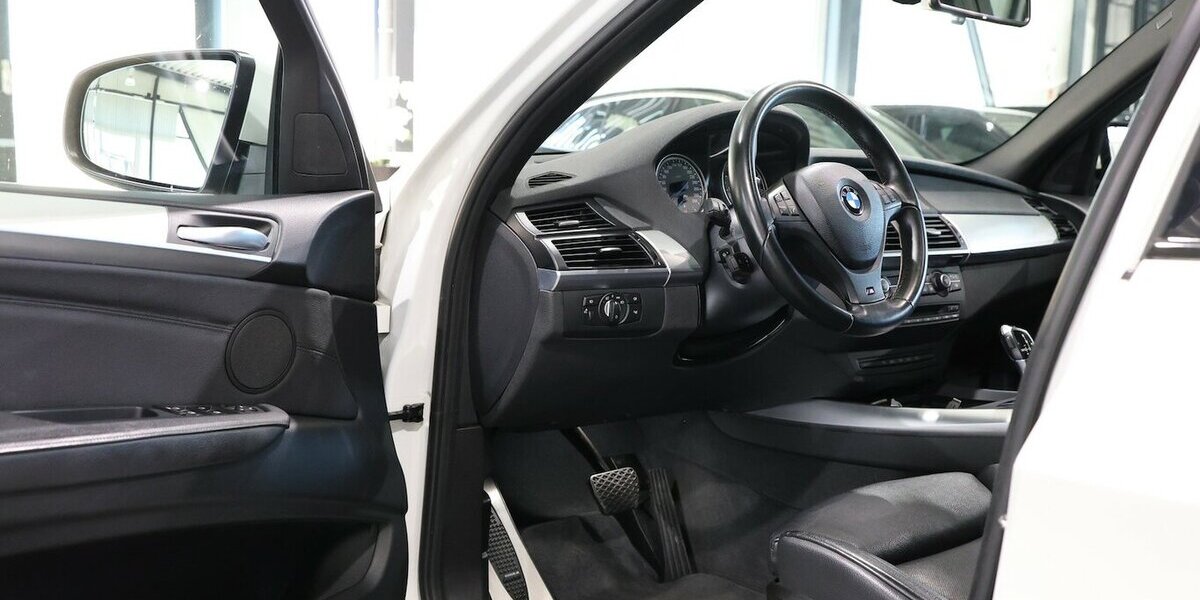 BMW X5 M xDrive50i WHITE M-SPORTPAKET / PANORAMA 66.000 km 17.902 &euro; Hamm 59077