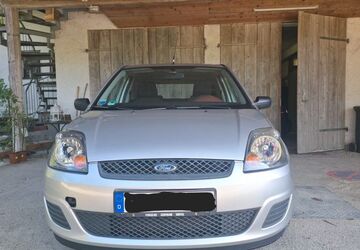 Ford Fiesta 109.000 km 2.400 &euro; Söchtenau 83139