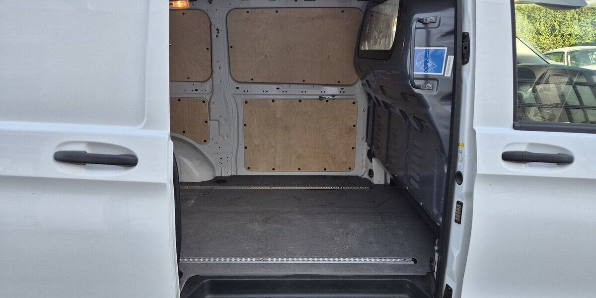 Mercedes-Benz Vito Tourer 114 CDI extralang Pro 2.te Schiebetür, 37.038 km 27.890 &euro; Rodgau 63110
