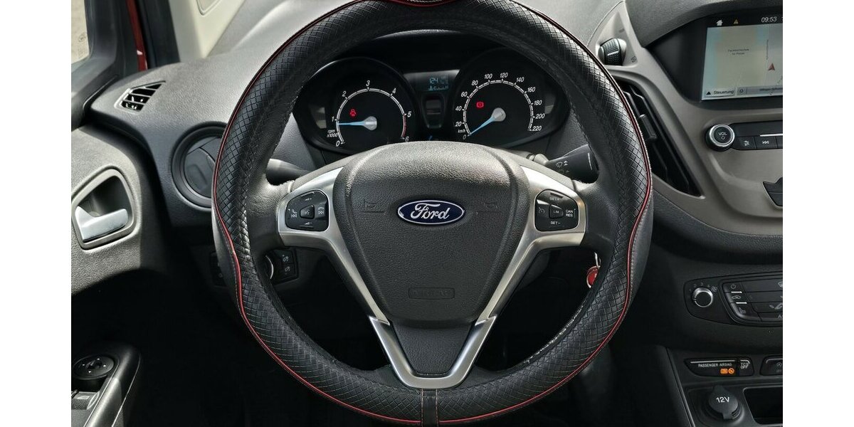 Ford Tourneo Courier 1.5 TDCI/NAVI/KAMERA/1.HAND 90.365 km 10.900 &euro; Villingen-Schwenningen 78054