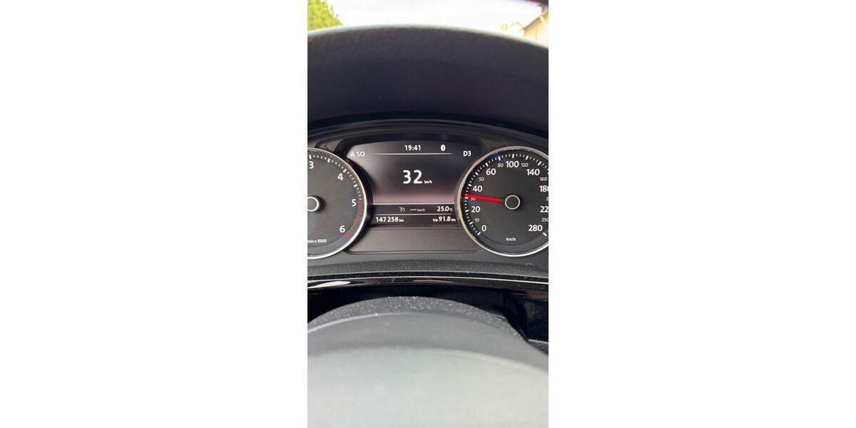 VW Touareg 147.600 km 22.800 &euro; Pforzheim 75181