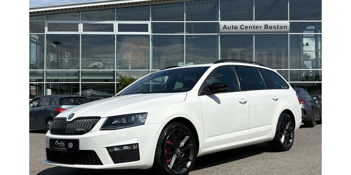 Skoda Octavia 2.0 TDI RS PANORAMA/NAVI/AHK/4xSHZ/DSG 126.738 km 14.900 &euro; Villingen-Schwenningen 78054