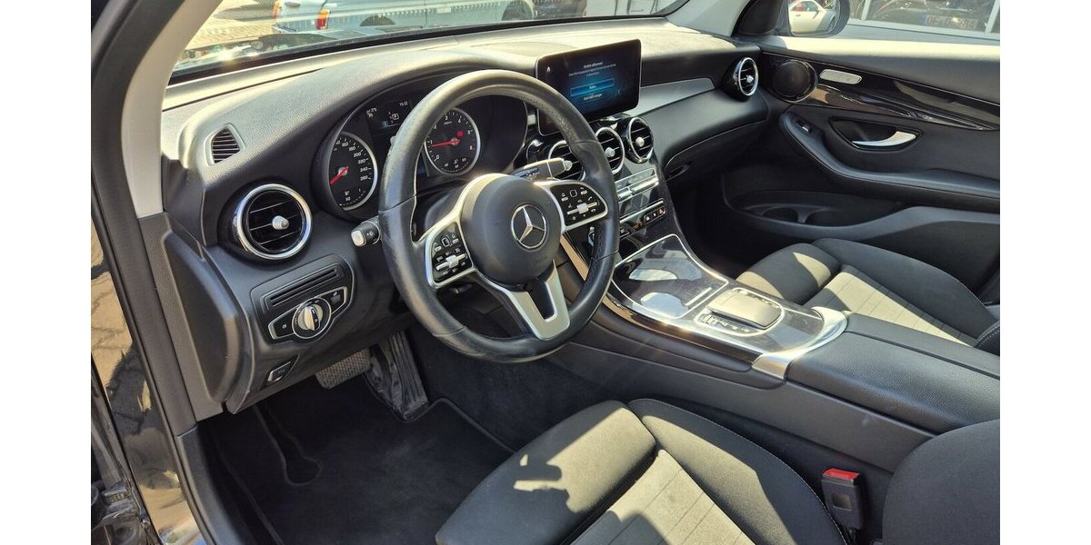 Mercedes-Benz GLC 400 d 4M Rückfahrkamera, LED-Scheinwerfer, Nav 160.000 km 28.690 &euro; Rodgau 63110