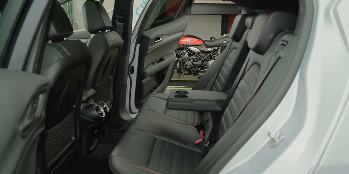 Alfa Romeo Stelvio 2.2 D Competizione Q4 ALLRAD LEDER AHK 45.000 km 38.380 &euro; Lich 35423