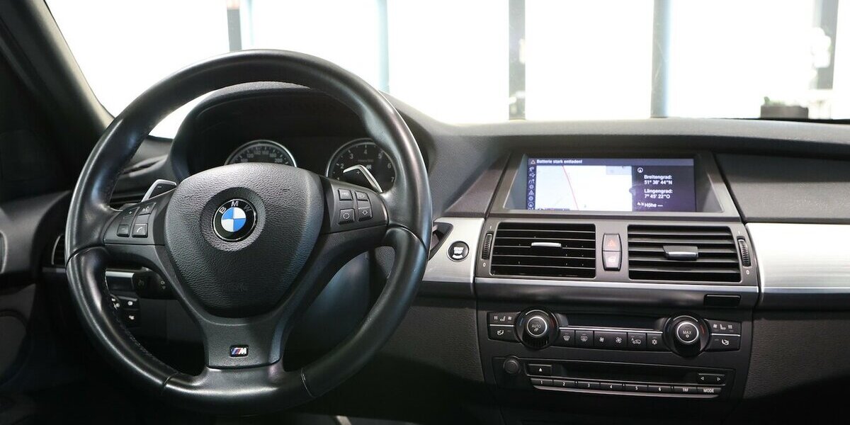 BMW X5 M xDrive50i WHITE M-SPORTPAKET / PANORAMA 66.000 km 17.902 &euro; Hamm 59077