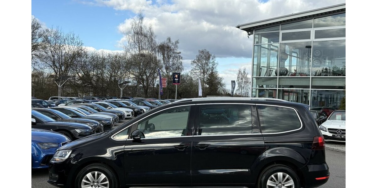 VW Sharan 2.0 TDI Comfortline 7.SITZ/NAVI/SHZ/DSG 107.728 km 20.900 &euro; Villingen-Schwenningen 78054