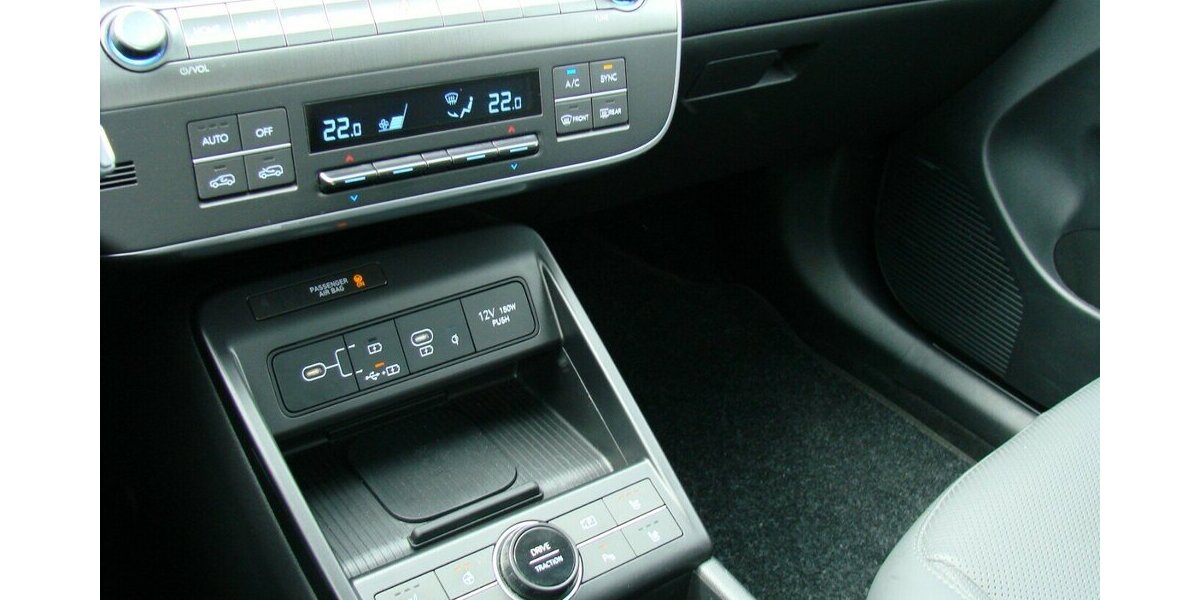 Hyundai Kona 1.6 T-GDI Prime ACC LED BOSE AHK Schiebedach 53.065 km 25.980 &euro; Falkensee 14612