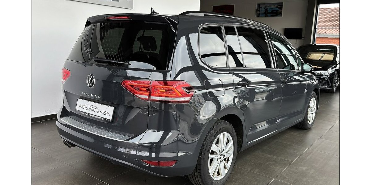 VW Touran 2.0 TDI DSG Pano Kamera ACC LED Massage 139.900 km 19.999 &euro; Stade 21682