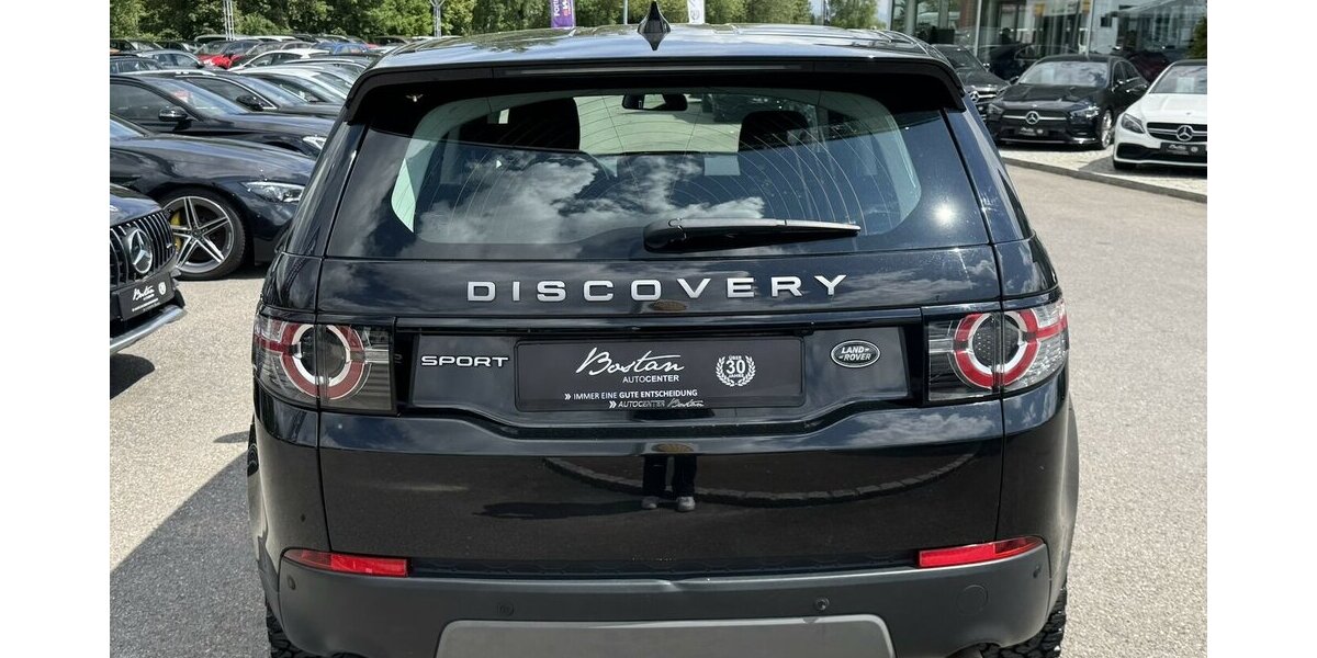 Land Rover Discovery Sport 2.0 Td4 SE AWD/AHK/KAMERA/KLIMA 111.402 km 13.900 &euro; Villingen-Schwenningen 78054