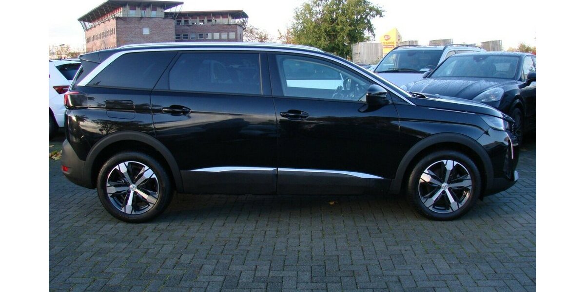 Peugeot 5008 1.2 PureTech130 Allure Pack 7-Sitzer 2WD LED 54.980 km 21.980 &euro; Falkensee 14612